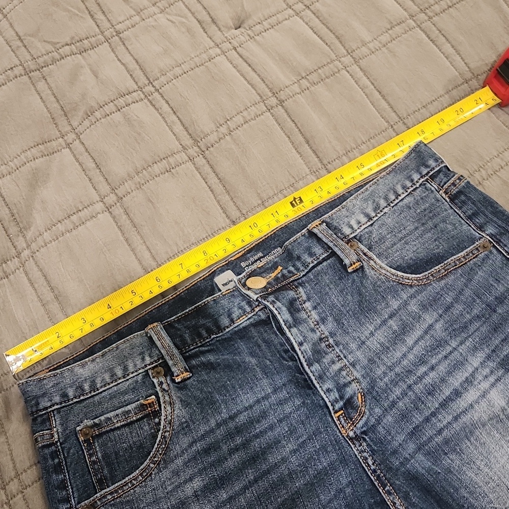 Mossimo Supply Co. Distressed Dark Wash Denim "Boyfriend" Shorts Size 10! - Picture 7 of 9